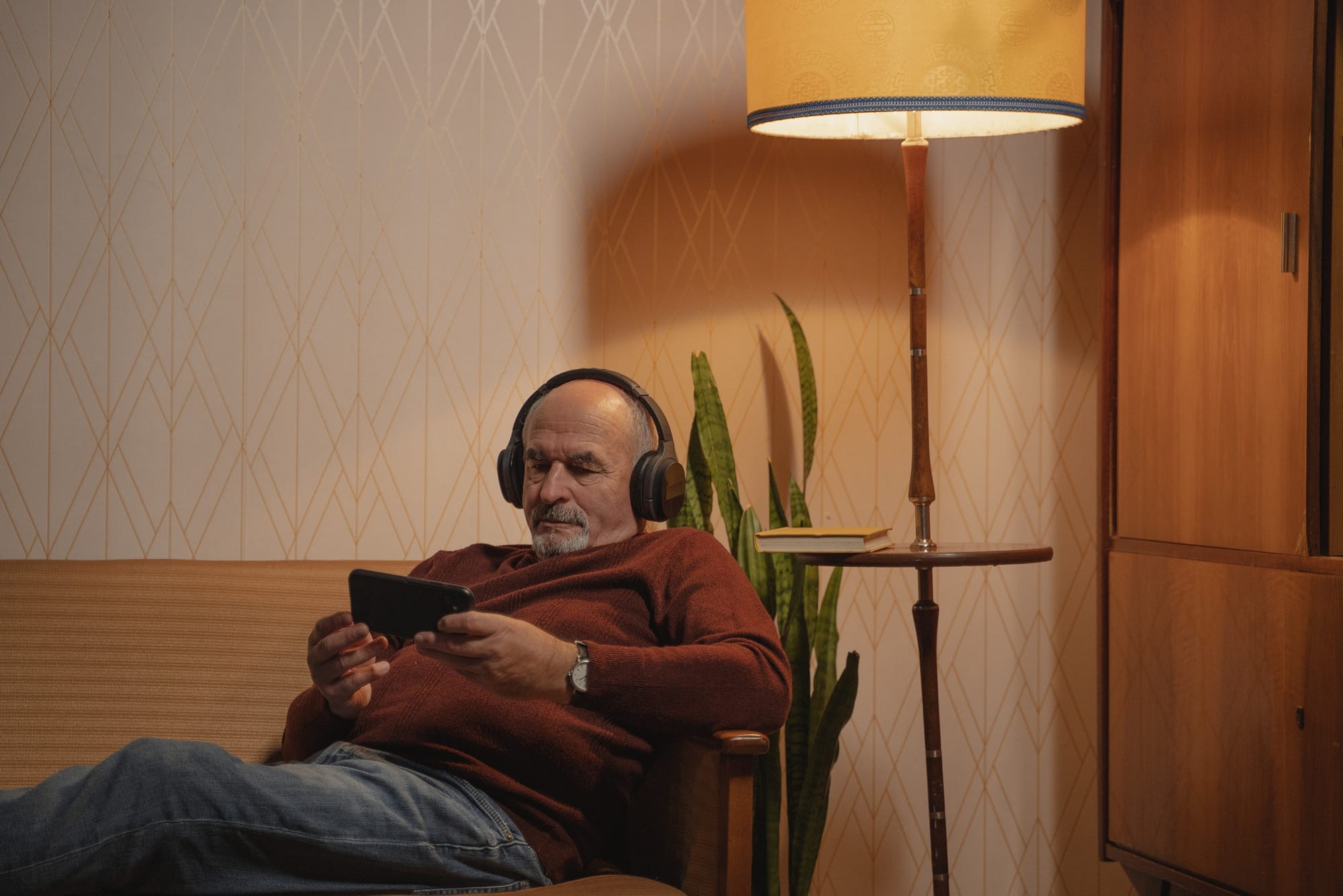 How To Keep Residents At A Senior Home Safe With Real-Time Resident Census