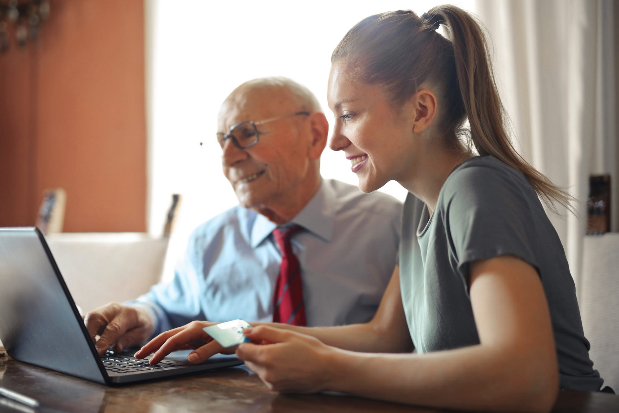 3 Ways Technology Can Help With Streamlining Costs & Addressing The Current Labour Shortage At Retirement Homes